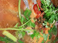 -野山舂·贵州现舂酸汤火锅(鸿通城店)