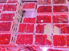 -杨老板·海鲜集市火锅·鲜切牛肉(中防万宝店)