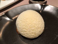 酥皮叉烧包-荣轩(新荣记环球金融中心店)