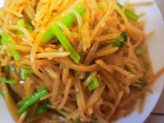 -明月食府(二区干二路店)