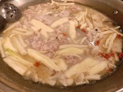 山珍兔汤锅-老来福·非遗酸汤兔(凯旋路店)