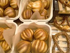 -昆明冠生园·蛋糕·面包(朗悦湾店)