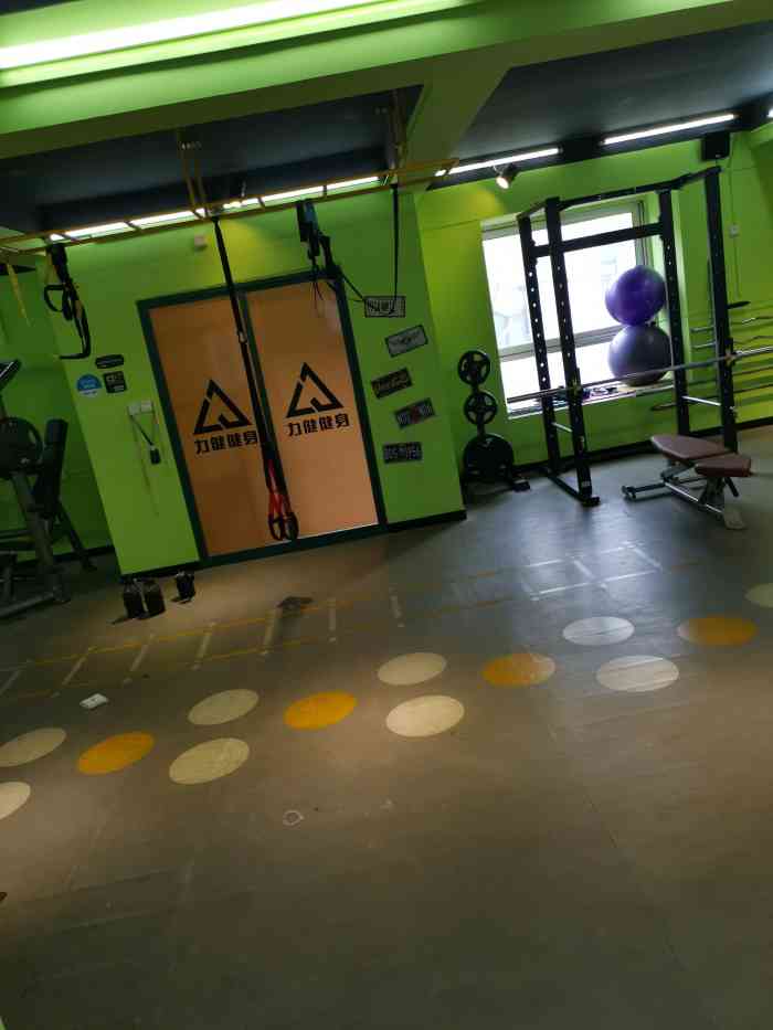 力健私人健身工作室(汉西一路店)-"地理位置在汉西一路博学仕府小区里