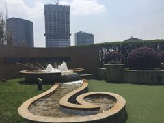 -上海龙之梦万丽酒店