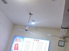 -高师傅特色米粉汤包(建设路店)