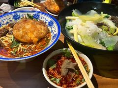 -万记麻辣烫国展总店