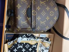 -LV路易威登(德基广场店)