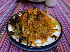 -香巴拉云南餐厅(华莱坞店)