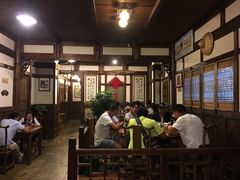 大堂-庶民居中餐馆(花土店)