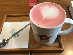红丝绒拿铁-雕刻时光咖啡馆(交大店)
