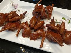 脆皮乳鸽-喜粤8号(四海唐人街店)