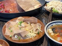-冯校长老火锅(中联广场店)