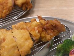 -佰搭果·广式茶餐厅(西华路店)