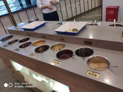 自助调料区-傣妹火锅(南京东路一店)