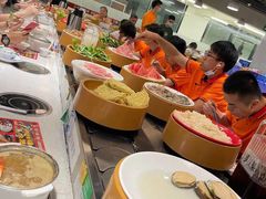 自助取餐区-川锅·火锅·烤肉自助餐厅