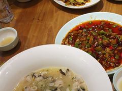 -严记小天府酸菜鱼(西四路店)