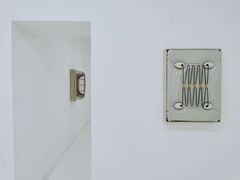 -胶囊画廊