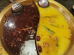 -小天鹅火锅·一线江景洪鼎旗舰店(洪崖洞店)