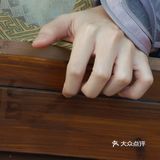 露出遇火即爆炸的石脂水