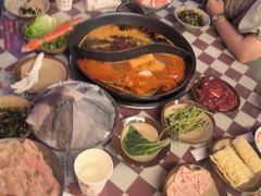 -赵美丽·重庆社区火锅·直营店(火车东站·中豪国际店)