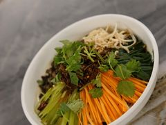 凉拌米线-蔼若春.传承云南菜(金碧公园店)