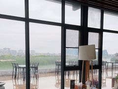 靠窗位-维纳斯酒店-忆咖啡观景餐厅(象山公园店)
