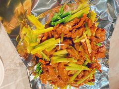 锡纸香菜黄牛肉-渔语鱼新川菜Bistro(万象天地店)