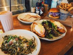 -ROAST coffee & eatery