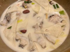 -滇香肴·云南菜蒸汽石锅鱼(云南北路店)