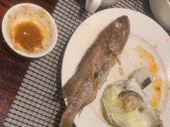 -广州万富希尔顿酒店·感趣自助餐厅·金秋蟹宴生蚝海鲜刺身烧烤