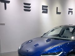 -TESLA 特斯拉(北京颐堤港体验店)
