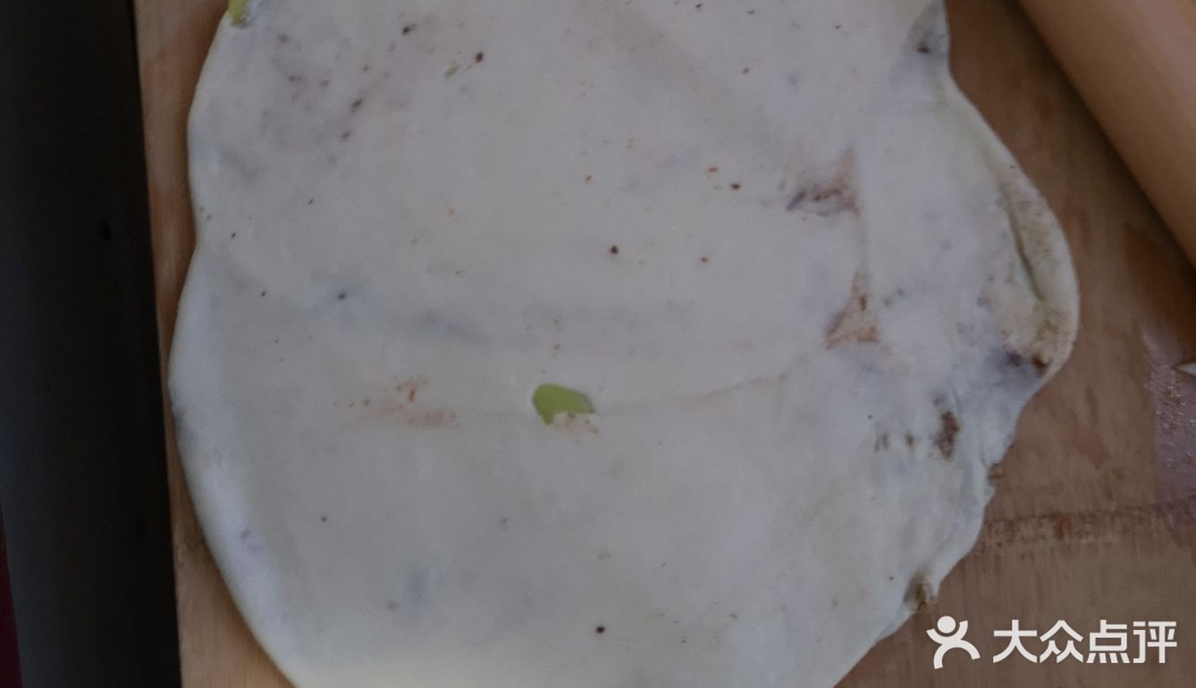 最后一点就是做油酥的油温一定一定不要太大