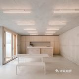 由马车房和车间改造的共享工作空间REMISE