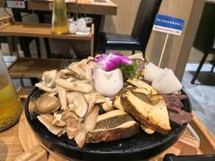 -一朵菌·野生菌探索家火锅(南亚店)