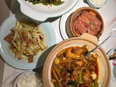 -荷花亭·湖北融合菜(中商广场店)
