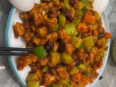 宫爆鸡丁饭-臻味斋