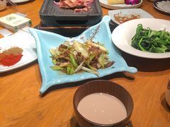-娜仁图雅蒙古美食村(33小镇店)