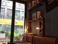 靠窗位-fishtank鱼缸咖啡(三山街店)