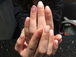 -手牵手美甲