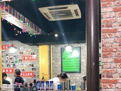 大堂-老红桥炸灌肠牛肚锅烧烤(定福庄店)