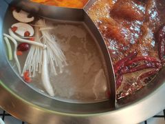 -山悦里 山野·鲜火锅(罗斯福广场店)