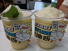 菠萝冰沙-玫瑰园餐厅