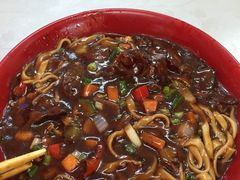 -珠宝街老左杂酱面馆