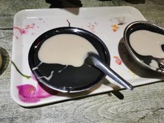 -鲜甜阁·甜品小吃(七星路店)