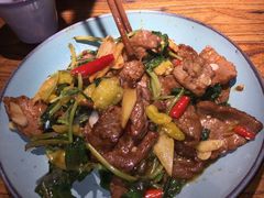 薄荷炒牛肉-云之南(八里庄店)