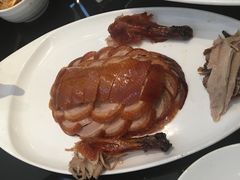 金牌片皮鸭-亢龙太子酒轩(东湖店)
