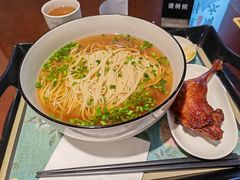 -百年老字号·观振兴蟹黄面·三虾面·苏式面(观前街富仁坊巷店)