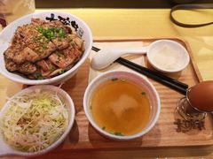 -熊吞·大碗丼烧肉饭(济宁万达广场店)