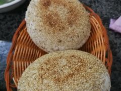 烧饼-清真喜兰老丁羊汤特色小吃