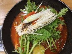 土豆排骨火锅-喇喇排骨火锅·传统韩式脊骨汤(望京西园总店)